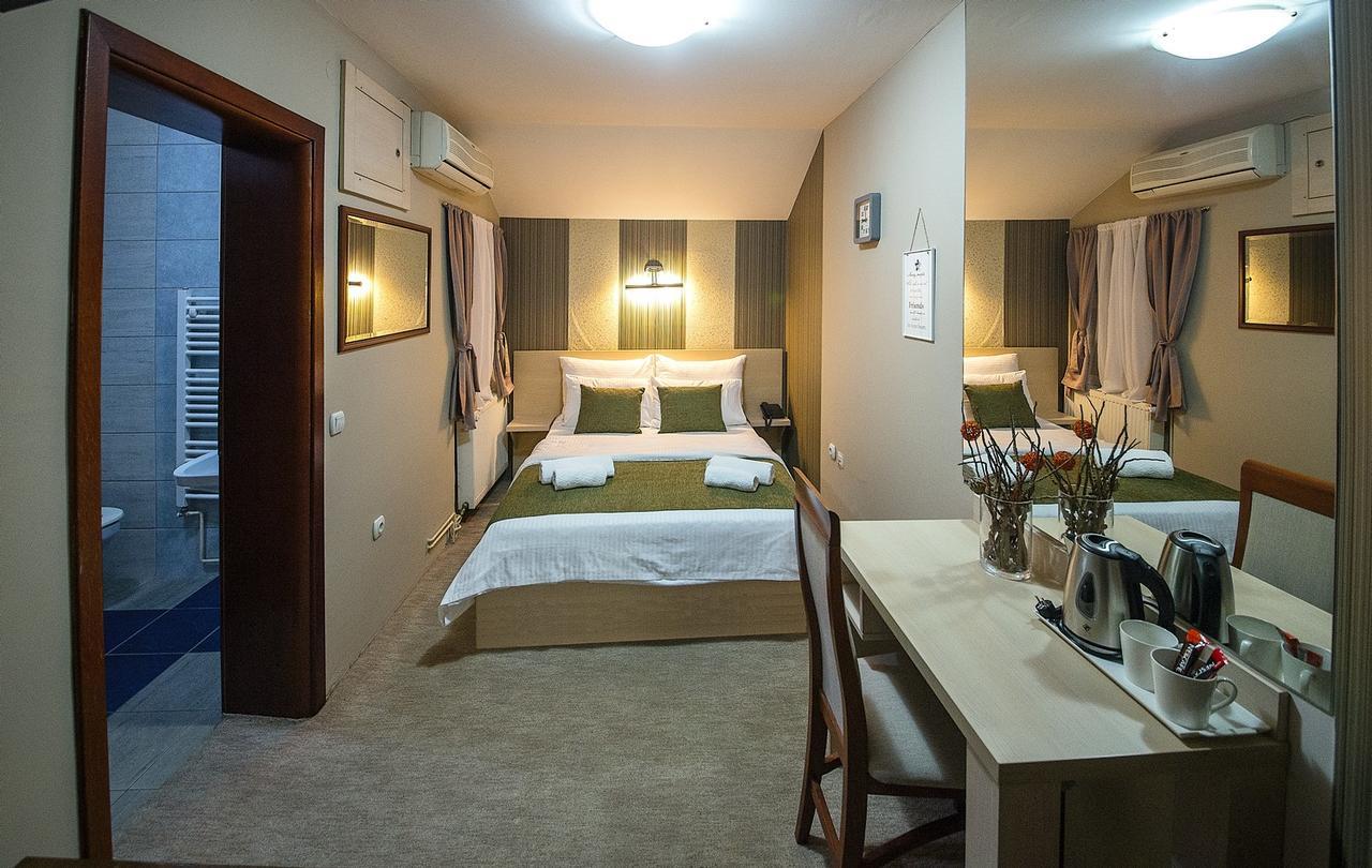 Hotel Bell Leskovac  Kültér fotó