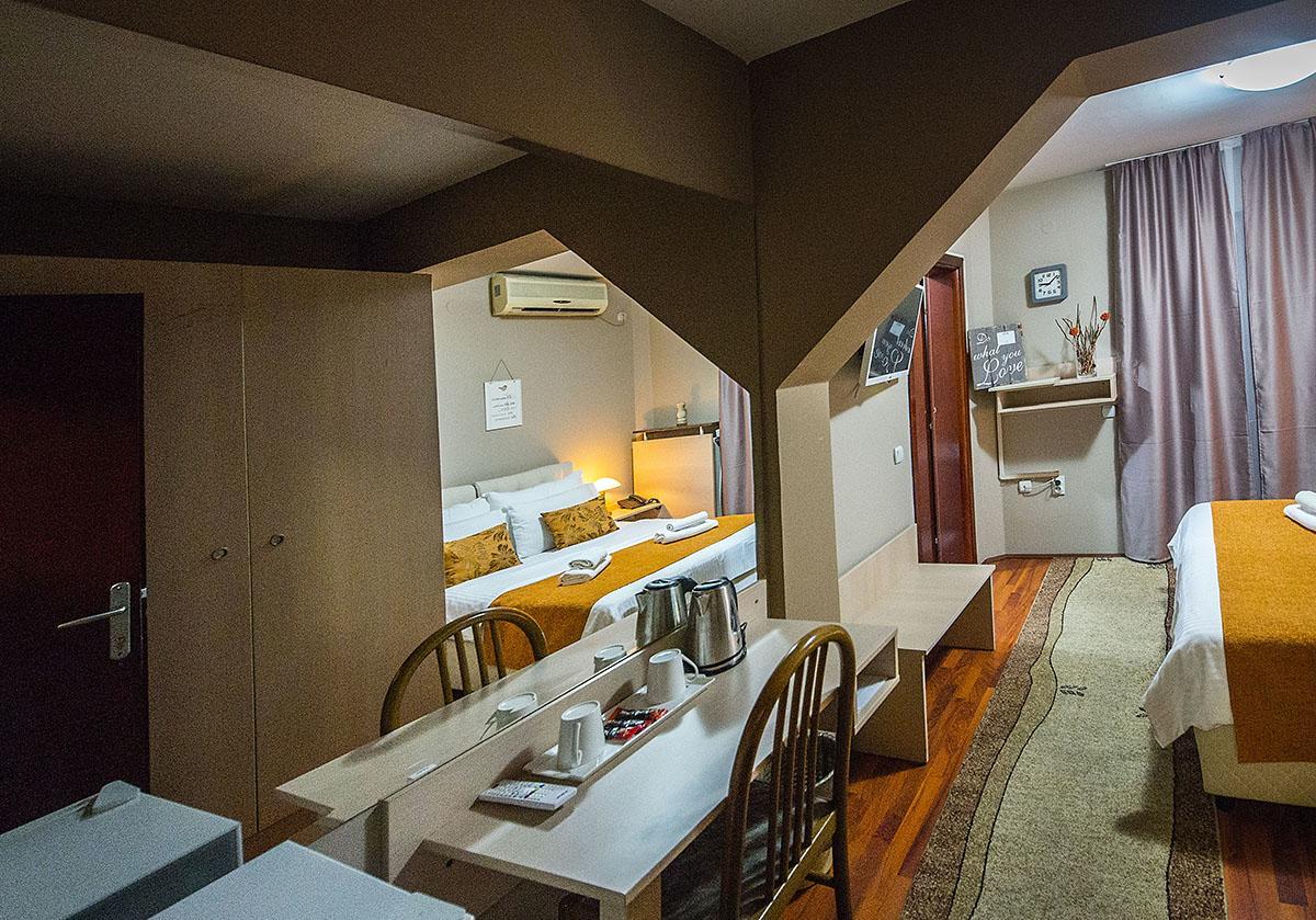 Hotel Bell Leskovac  Kültér fotó