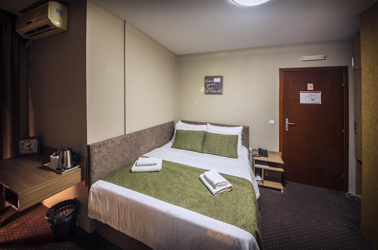 Hotel Bell Leskovac  Kültér fotó