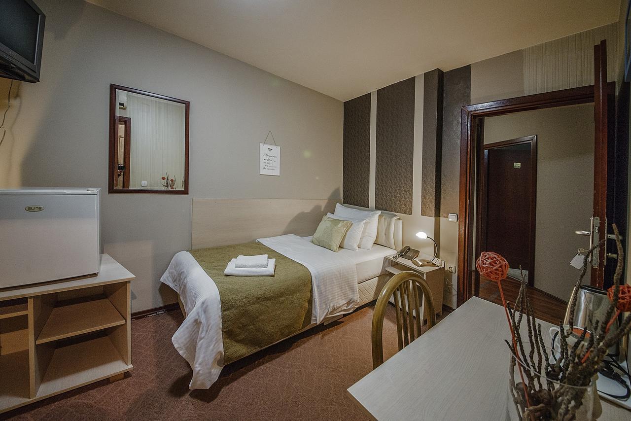 Hotel Bell Leskovac  Kültér fotó