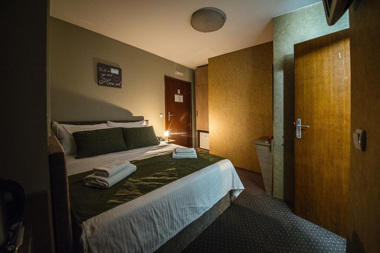 Hotel Bell Leskovac  Kültér fotó