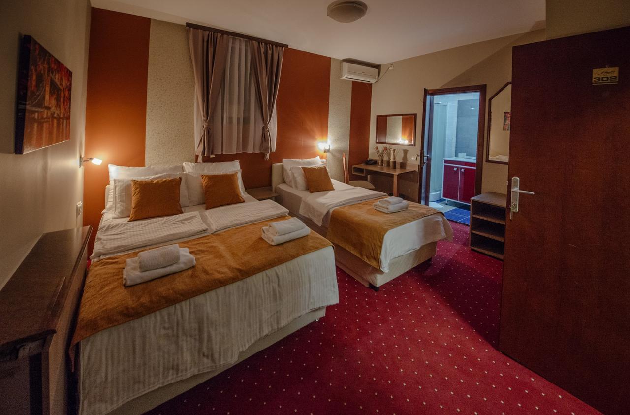Hotel Bell Leskovac  Kültér fotó