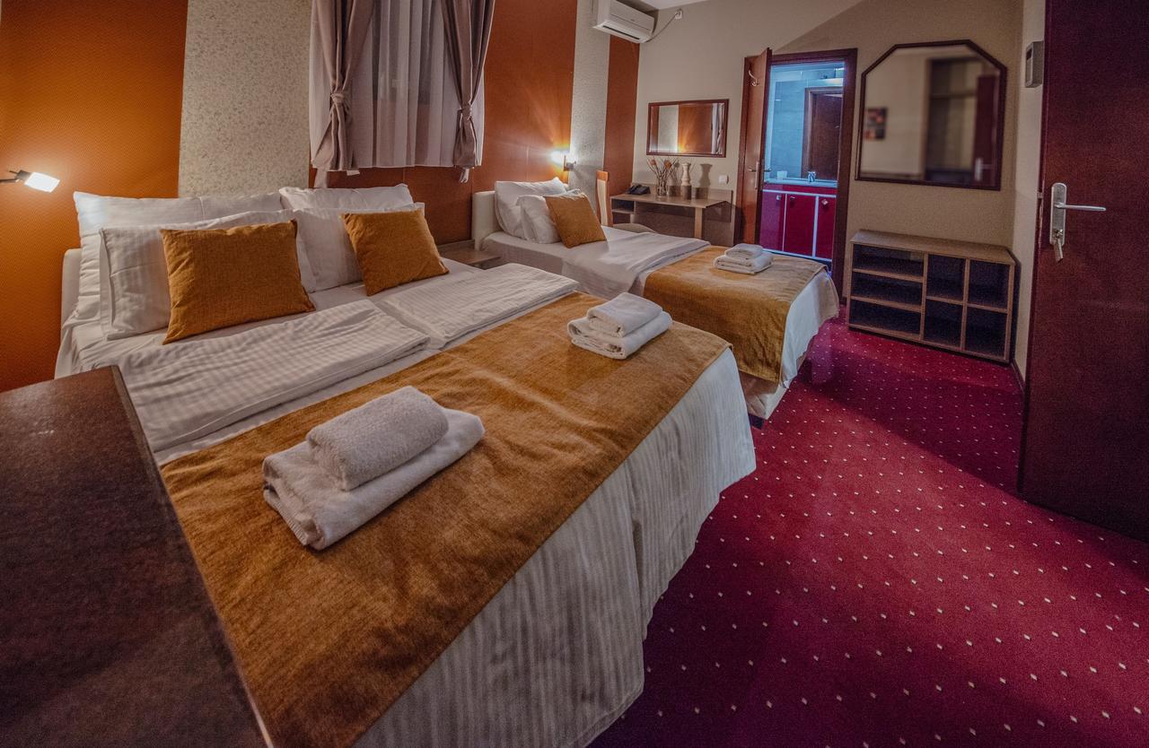 Hotel Bell Leskovac  Kültér fotó