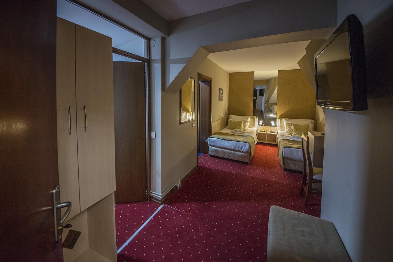 Hotel Bell Leskovac  Kültér fotó